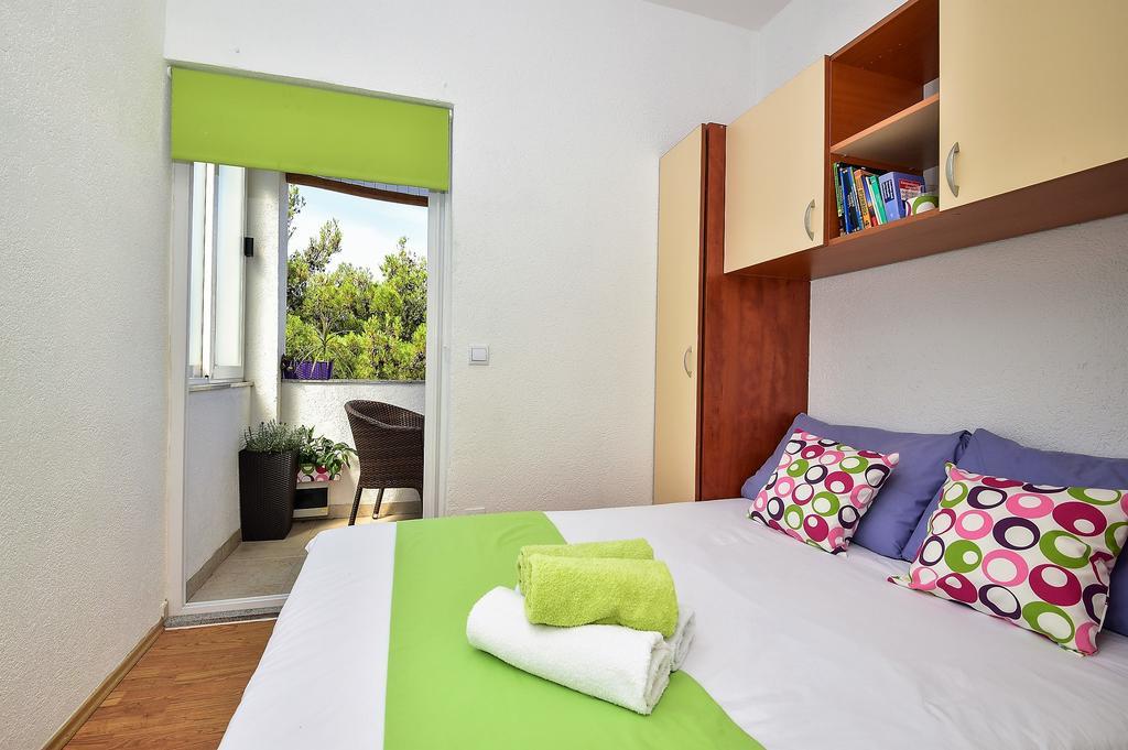 Apartment Borna Makarska Exterior photo